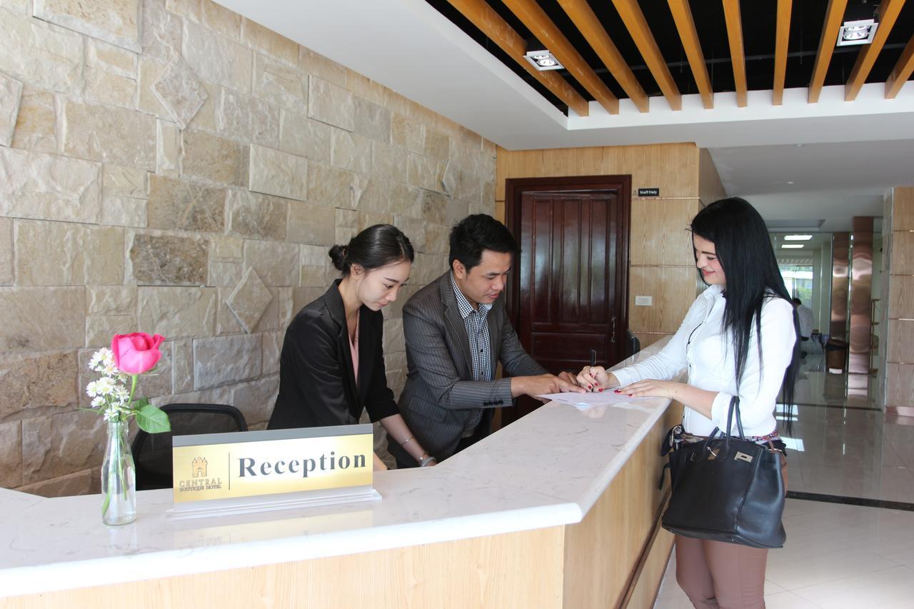 Central Boutique Hotel Vientiane Bagian luar foto