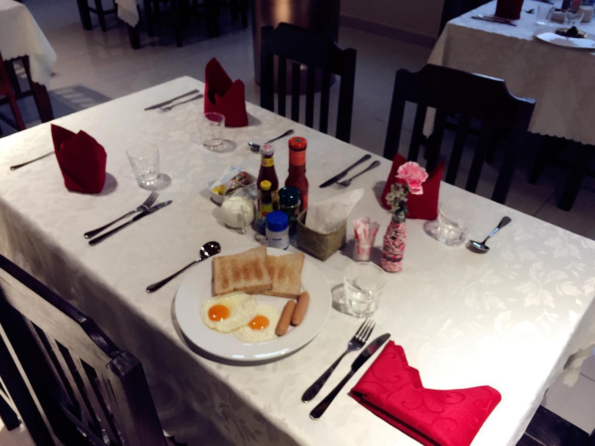Central Boutique Hotel Vientiane Bagian luar foto