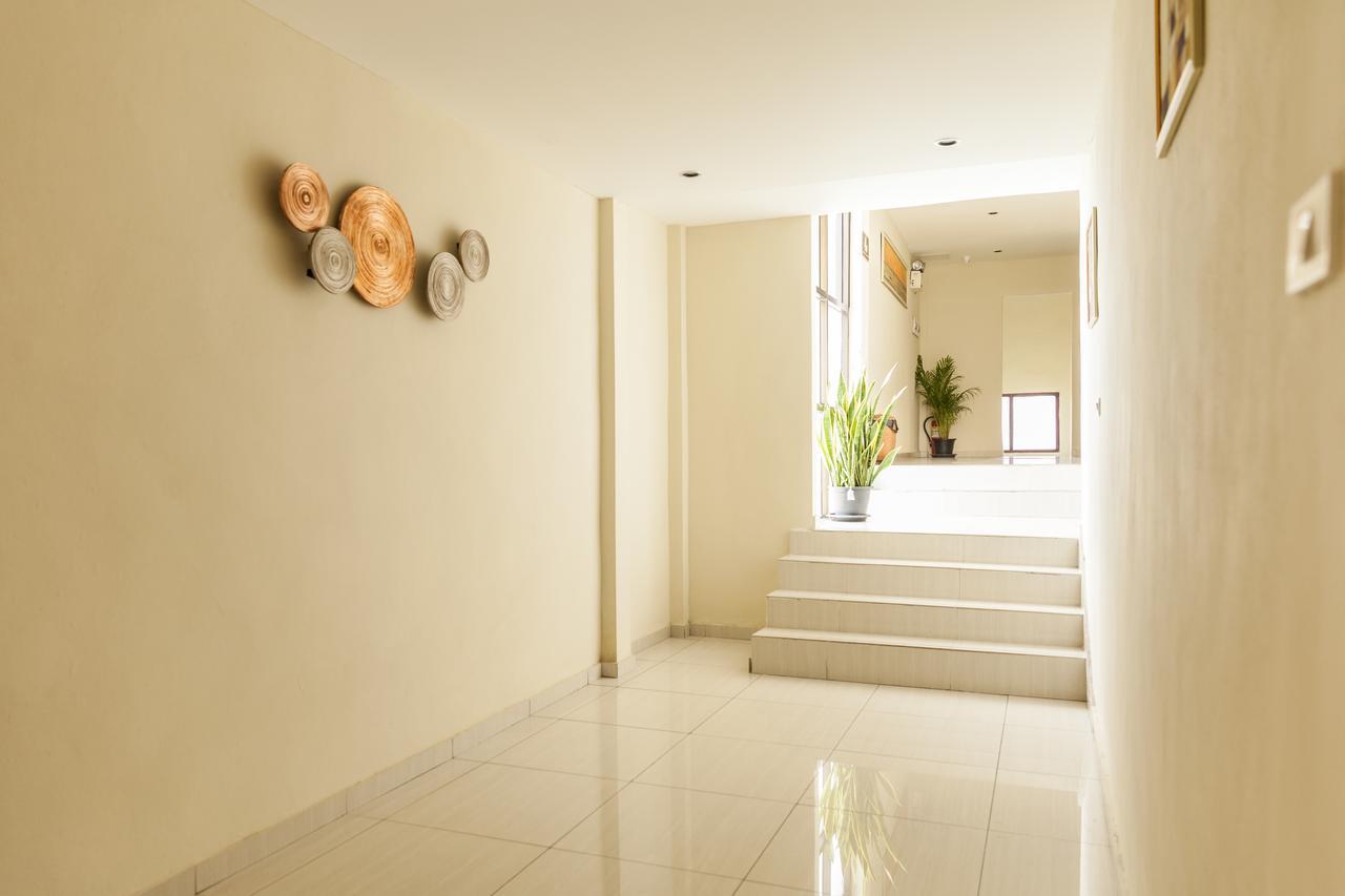 Central Boutique Hotel Vientiane Bagian luar foto