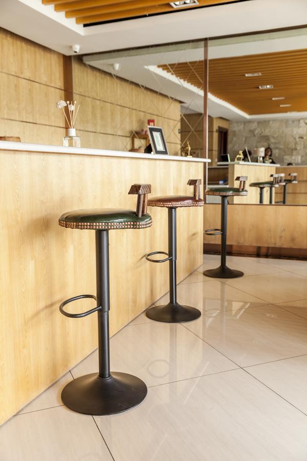 Central Boutique Hotel Vientiane Bagian luar foto